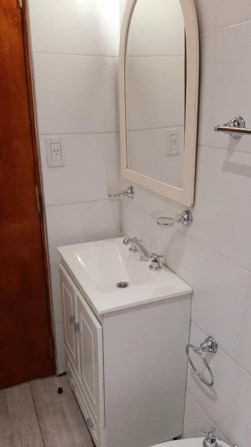 Departamento Ideal Turistas, Centro Mendoza, Ubicacion Perfecta Y Parking Privado A 100 Mts Apartment